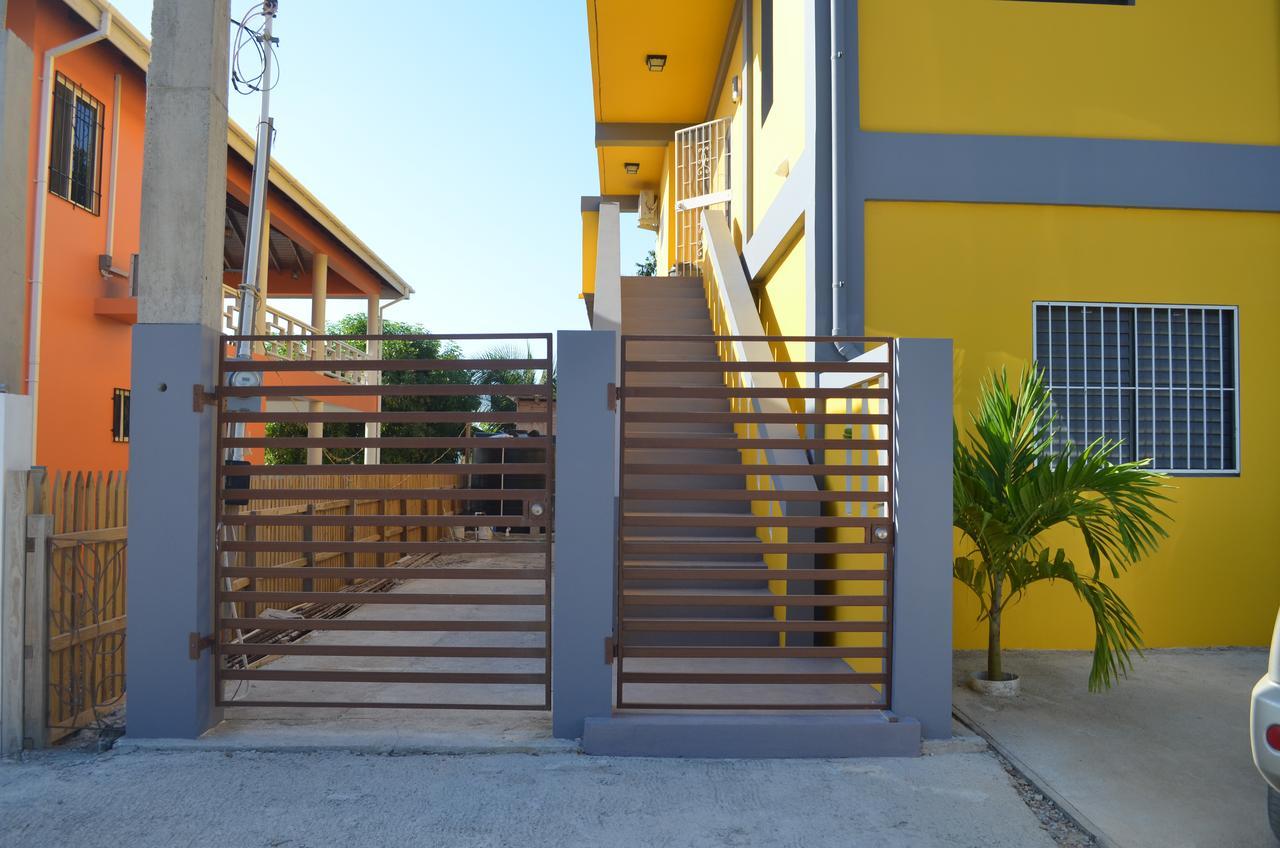 Khalkob'S Estate Apartment Placencia Exterior photo